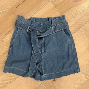EUC White House Black Market 5" Paper-bag waist Shorts EUC BLUE Denim Tencel